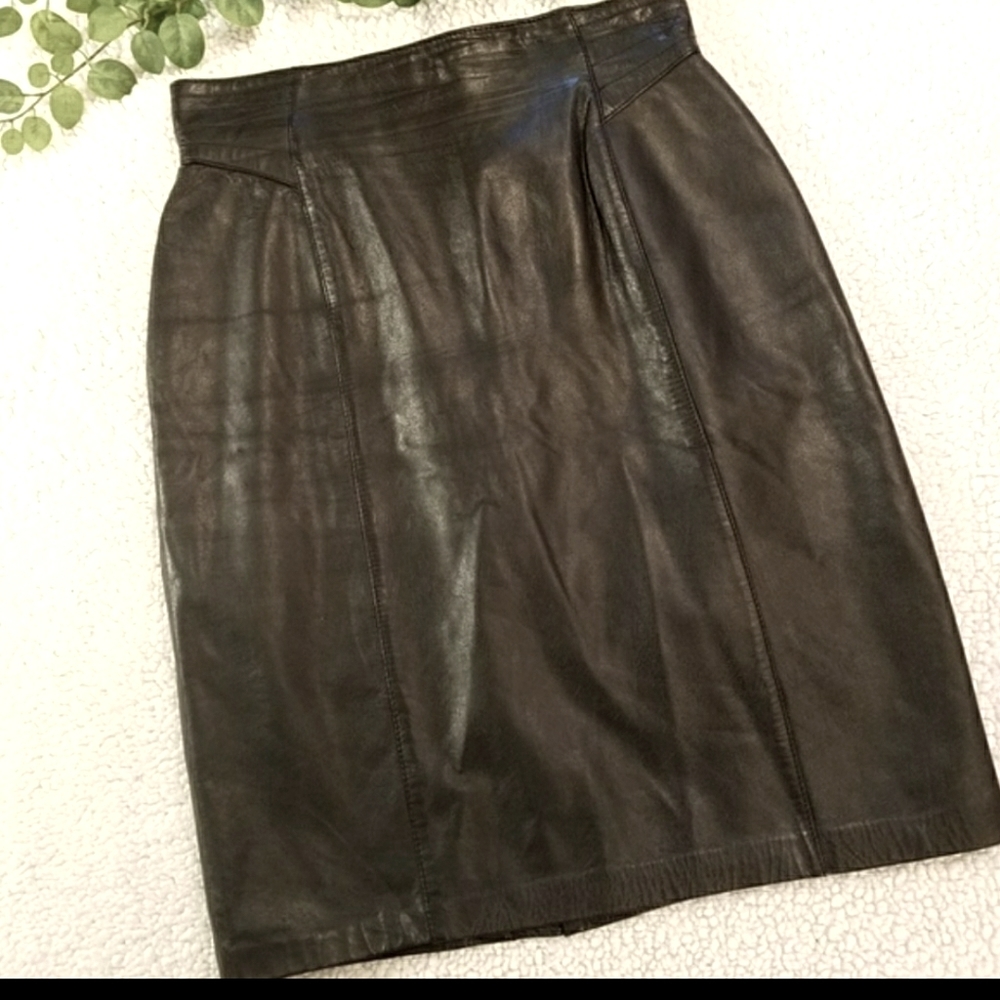 Leather skirt